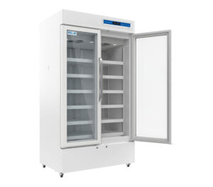 MELING YC-725L Medikamenten-Kühlschrank (Ansicht geöffnet)